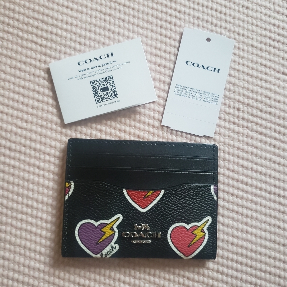 Coach Heart Print Card Case NWT Cute Gift for Mom Spring Wallet - Picture 3 of 8